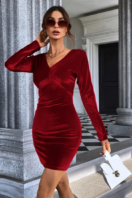 "Flash Sale: Grab Your Favorite Women's Dresses at Unbeatable Prices!"Burgundy V-Neck Velvet Short Party Dress "Flash Sale: Grab Your Favorite Women's Dresses at Unbeatable Prices!"Burgundy V-Neck Velvet Short Party Dress