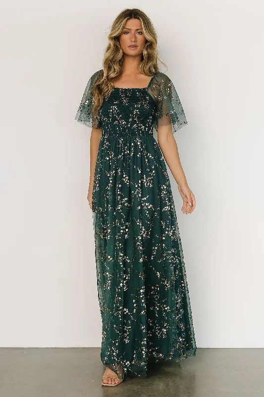 Maxi Dresses for Travel Photography in Scenic LocationsCassandra Tulle Maxi Dress | Green + Gold Maxi Dresses for Travel Photography in Scenic LocationsCassandra Tulle Maxi Dress | Green + Gold