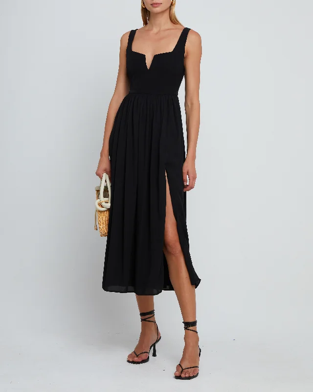 Maxi Dresses with Abstract Art Prints for a Unique StyleDevi Dress