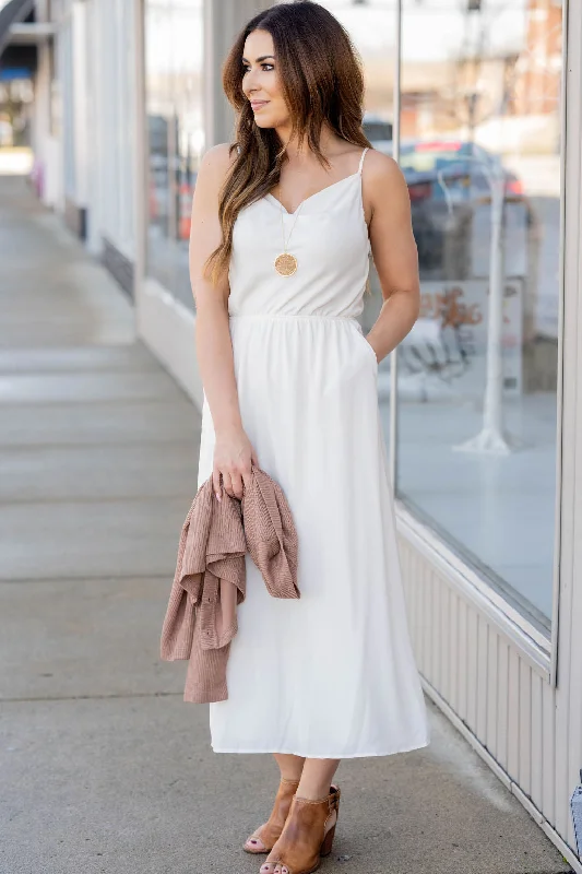 Maxi Dresses for Family Gatherings During HolidaysDraped Collar Thin Strapped Maxi Dress