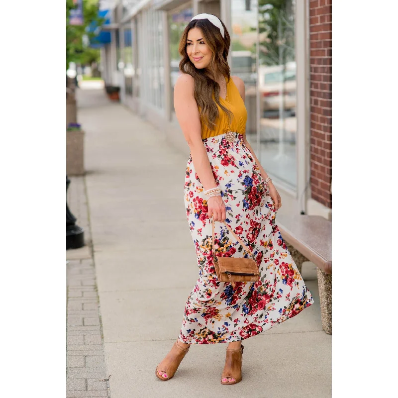 Sleeveless Maxi Dresses for a Minimalist StyleFloral Bottom Maxi