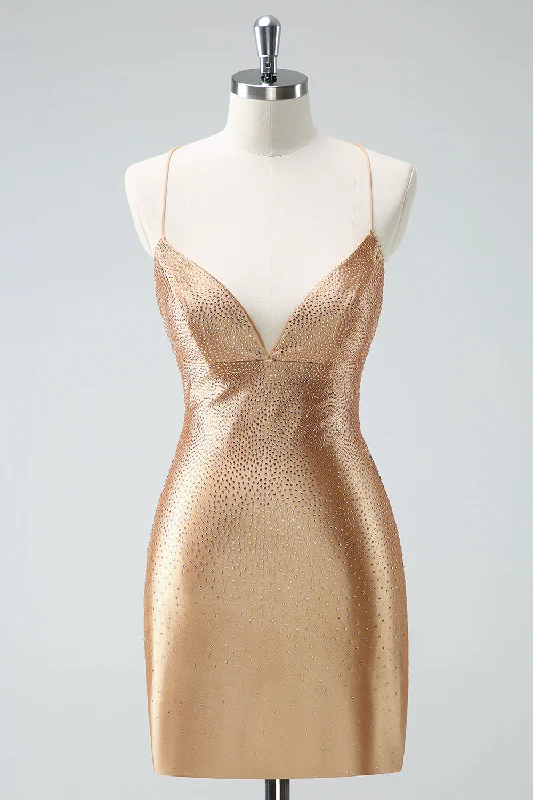 "Off - shoulder dresses for women to show off collarbones"Golden Bodycon Spaghetti Straps Ruched Beaded Homecoming Dress with Lace Up Back "Off - shoulder dresses for women to show off collarbones"Golden Bodycon Spaghetti Straps Ruched Beaded Homecoming Dress with Lace Up Back