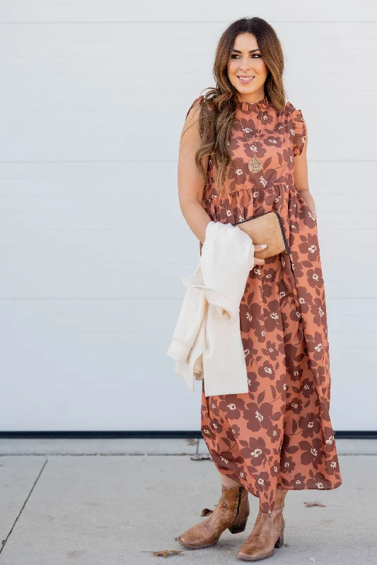 Energetic Orange Maxi Dresses for a Vivid LookRetro Floral Ruffle Trim Maxi Dress