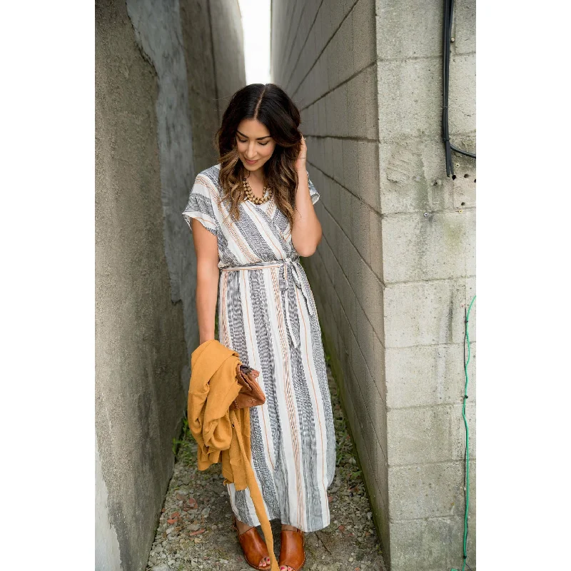 Maxi Dresses for Family Outings in the ParkStriped Tie Wrap Maxi