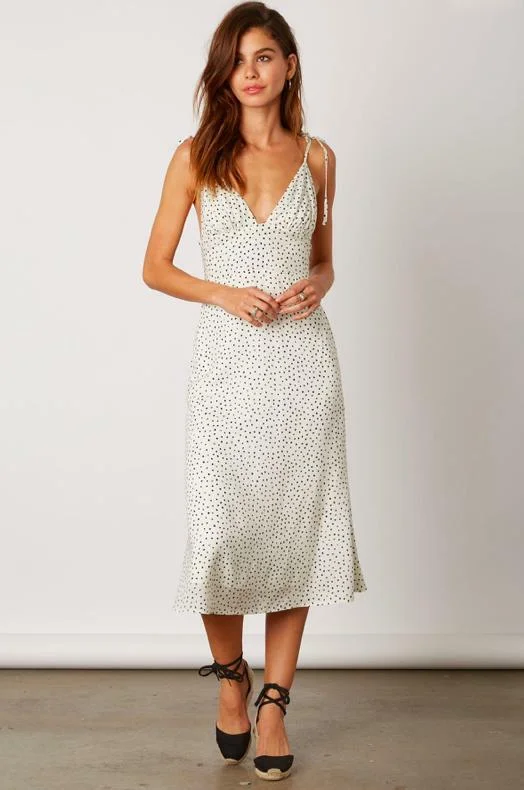 Off - the - shoulder midi dress for a flirty and romantic lookAfter My Heart White Speck Print Midi Dress