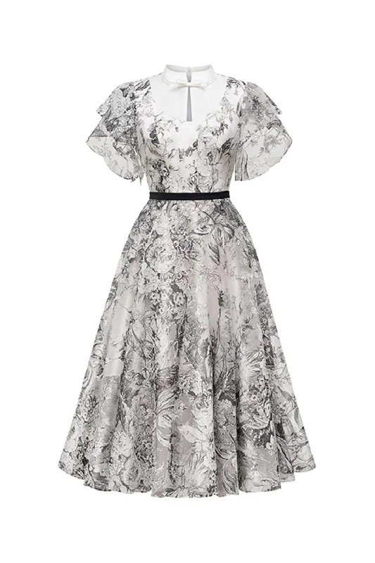 Vintage - inspired 50s midi dress with a classic silhouetteAmélie A-line Ruffle Sleeved Organza Midi Dress