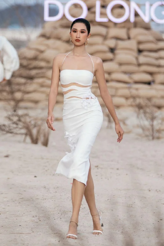 Cut - out midi dress for a daring and edgy lookAutumn Bodycon Halter Neck Linen Midi Dress