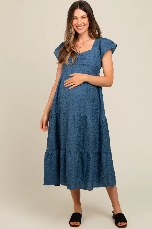 Polka - dot midi dress for a cute and retro lookBlue Textured Sweetheart Neck Short Puff Sleeve Tiered Maternity Midi Dress