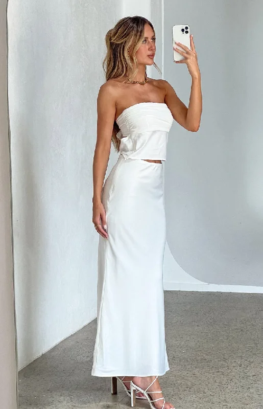 Plunging Neckline Party Dresses with Sequined Trim for Ladies' Glamorous EventsGenevieve White Satin Maxi Skirt Plunging Neckline Party Dresses with Sequined Trim for Ladies' Glamorous EventsGenevieve White Satin Maxi Skirt