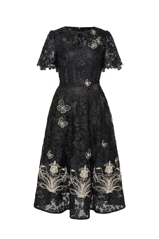 Plaid midi dress for a classic and preppy styleLorraine A-line Embroidered Lace Midi Dress