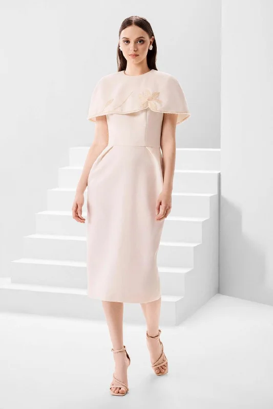 Lace - up midi dress for a trendy and adjustable lookNorman Pegged Cape Shoulder Crepe Midi Dress