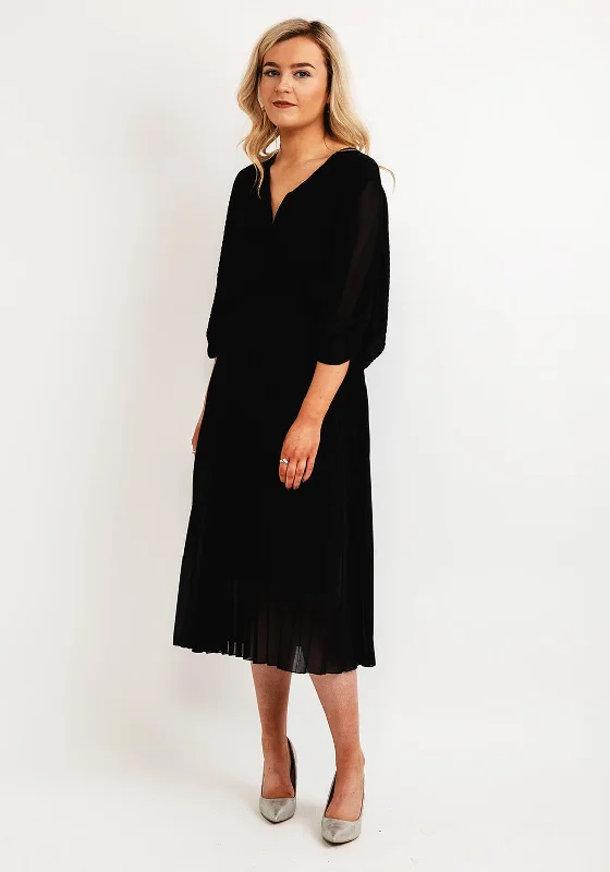 Cold - shoulder midi dress for a trendy and modern styleSeventy1 One Size Batwing Pleated Midi Dress, Black