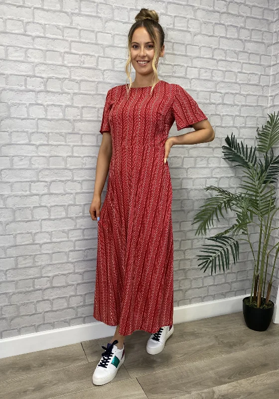 70s - inspired bohemian midi dress with a free - spirited lookSeventy1 Printed A-Line Midi Dress, Red