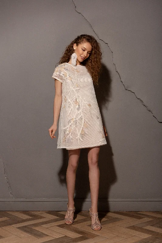 Chiffon Party Dresses with Embroidered Cuffs for Ladies' Elegant TouchShort Sleeve Mini Party Dress