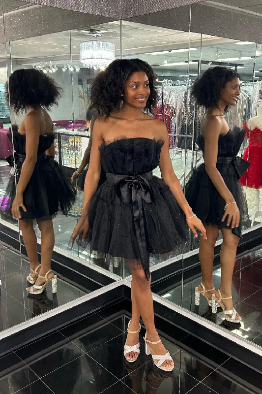 Party Dresses with Embroidered Floral Patterns and Tassel Hem for Ladies' Bohemian and Feminine LookSparkly Black A-Line Beaded Strapless Tulle Short Prom Dress with Bow Party Dresses with Embroidered Floral Patterns and Tassel Hem for Ladies' Bohemian and Feminine LookSparkly Black A-Line Beaded Strapless Tulle Short Prom Dress with Bow