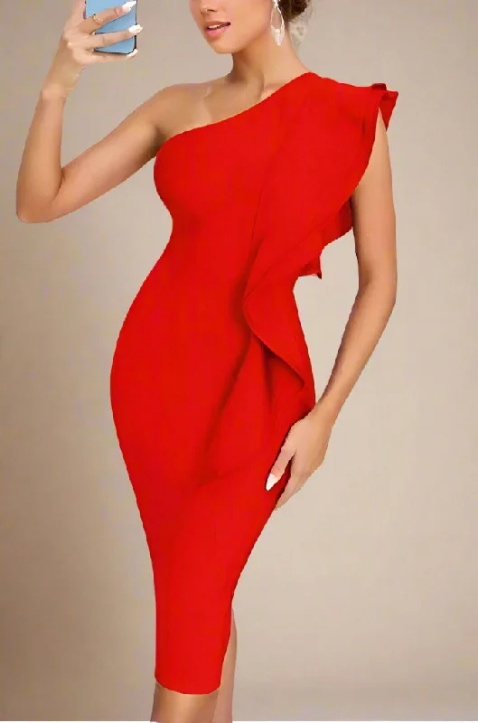 Zip - front midi dress for easy on - and - off convenienceVera Bandage Midi Dress - Lipstick Red