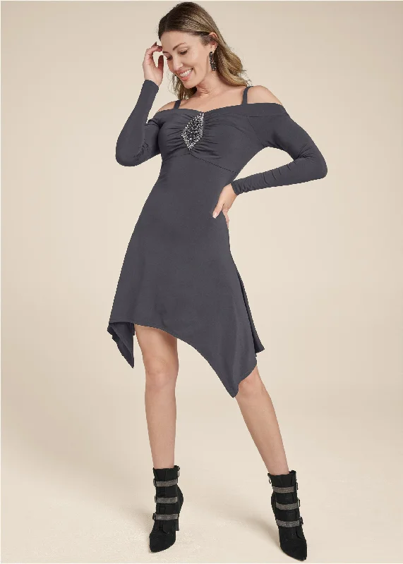 Plus Size Sequined Maxi Party Dresses for Curvy LadiesHanky-Hem Embellished Dress - Dark Grey Plus Size Sequined Maxi Party Dresses for Curvy LadiesHanky-Hem Embellished Dress - Dark Grey