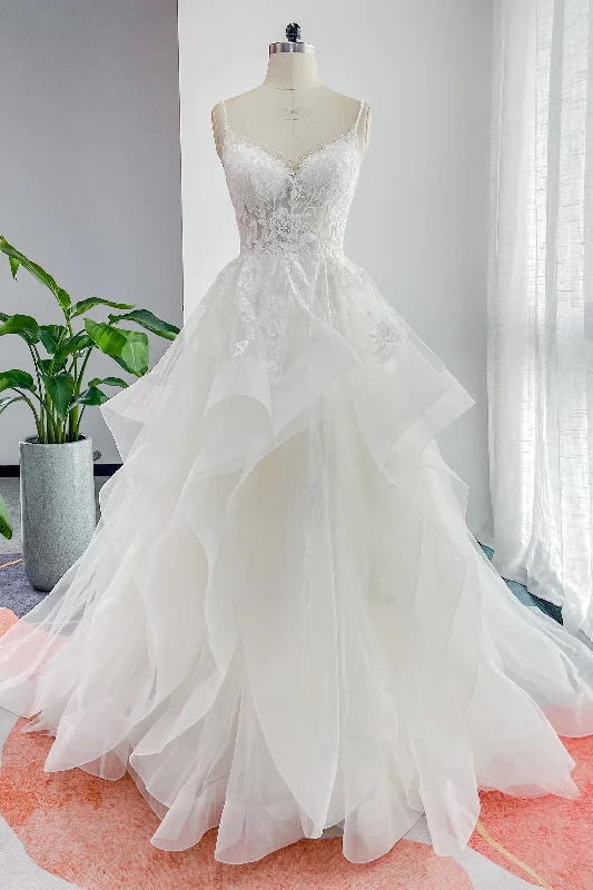 Wedding Dresses with Sequined Bodice and Chiffon Overlay for an Elegant ContrastA-Line Court Train Lace Tulle Wedding Dress CW3154 Wedding Dresses with Sequined Bodice and Chiffon Overlay for an Elegant ContrastA-Line Court Train Lace Tulle Wedding Dress CW3154