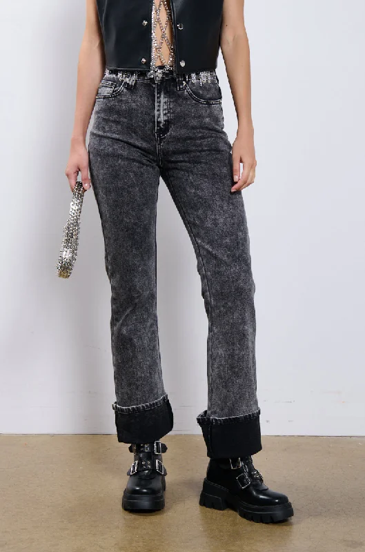 Floral print pants for women in a fresh styleALL MY LIFE ACID WASH CUFFED DENIM