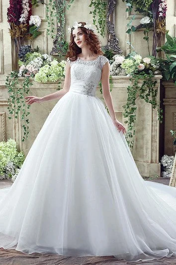 Beaded Wedding Dresses with Tulle and Lace Combo for a Dreamy LookElegant Illusion Lace Beadings Wedding Dress Cap Sleeve Zipper Beaded Wedding Dresses with Tulle and Lace Combo for a Dreamy LookElegant Illusion Lace Beadings Wedding Dress Cap Sleeve Zipper
