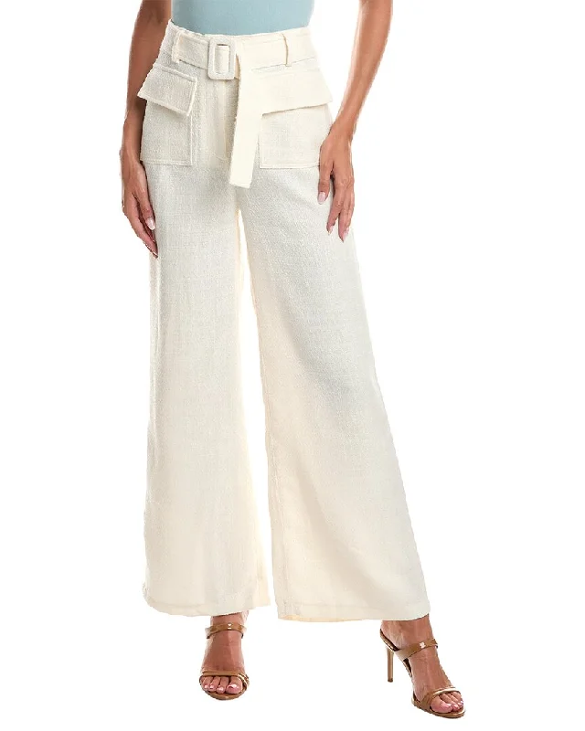 Plaid cigarette pants for women in a classic - trendy styleGracia Tweed Pant