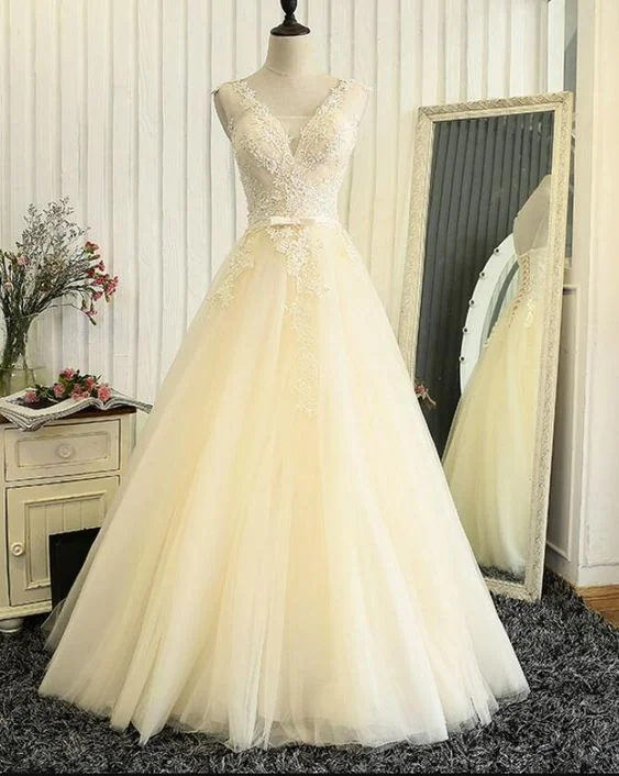 Bohemian Style Lace Wedding Dresses with Bell Sleeves for Outdoor WeddingsLace Wedding Dresses, Lovely Light Champagne Tulle Long Lace Prom Dress cg9479 Bohemian Style Lace Wedding Dresses with Bell Sleeves for Outdoor WeddingsLace Wedding Dresses, Lovely Light Champagne Tulle Long Lace Prom Dress cg9479