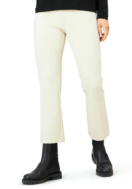 Plaid wide leg jeans for women in a preppy and trendy styleMasai Paba Cropped Trousers, Cream Plaid wide leg jeans for women in a preppy and trendy styleMasai Paba Cropped Trousers, Cream