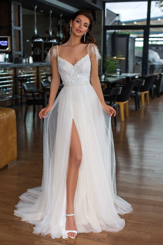Strapless Wedding Dresses with Tassel Accents and Sequined Belt for a Fun LookMaxima Strapless Wedding Dresses with Tassel Accents and Sequined Belt for a Fun LookMaxima