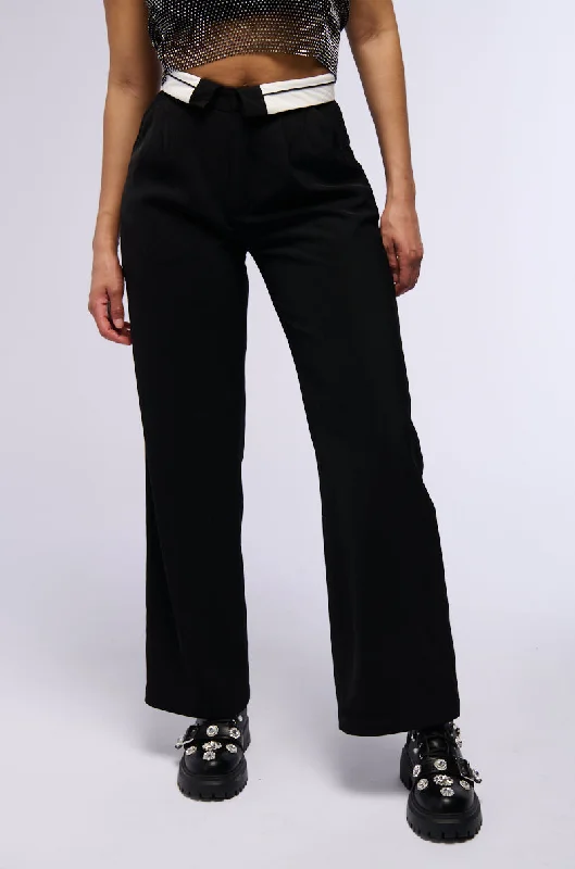 Jeans with distressed details for womenPLAY NICE FOLD OVER WAIST TROUSER