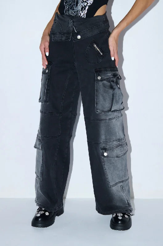 Midi length pants for women with eleganceSOMETHING NEW FOLD OVER WAISTBAND DENIM PANT