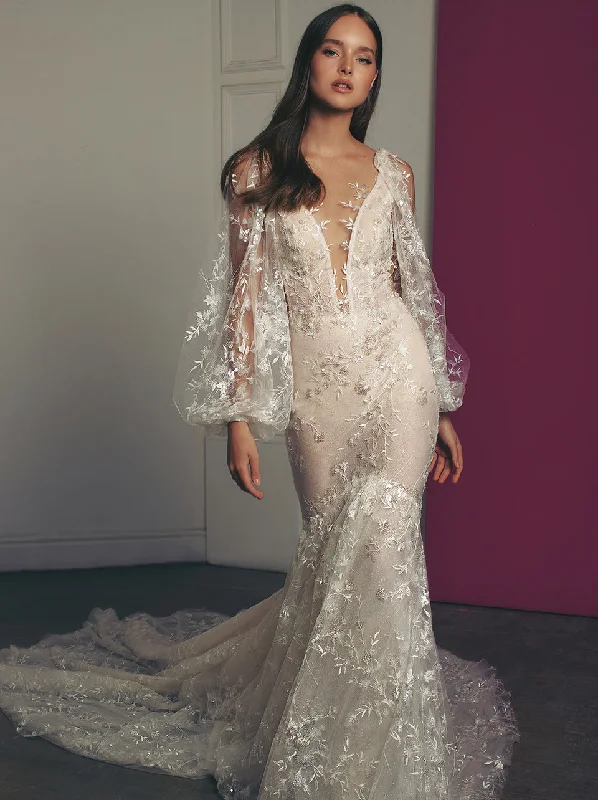 Organza Wedding Dresses with Sparkly Appliques and Beaded Waist for a Fairy Tale LookTory Organza Wedding Dresses with Sparkly Appliques and Beaded Waist for a Fairy Tale LookTory