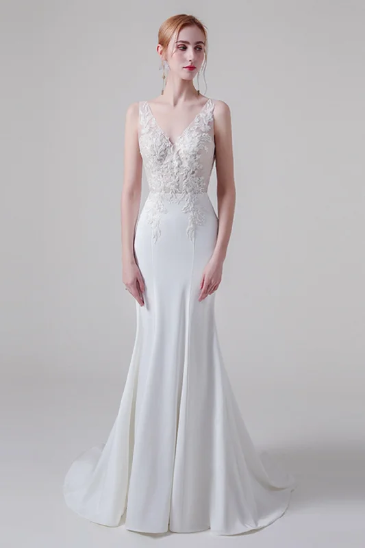 Wedding Dresses with Rhinestone Embellishments and Sheer Sleeves and Tulle Skirt for a Luxurious and Alluring LookTrumpet Sweep-Brush Train Lace Elastic Cloth Wedding Dress CW2745 Wedding Dresses with Rhinestone Embellishments and Sheer Sleeves and Tulle Skirt for a Luxurious and Alluring LookTrumpet Sweep-Brush Train Lace Elastic Cloth Wedding Dress CW2745