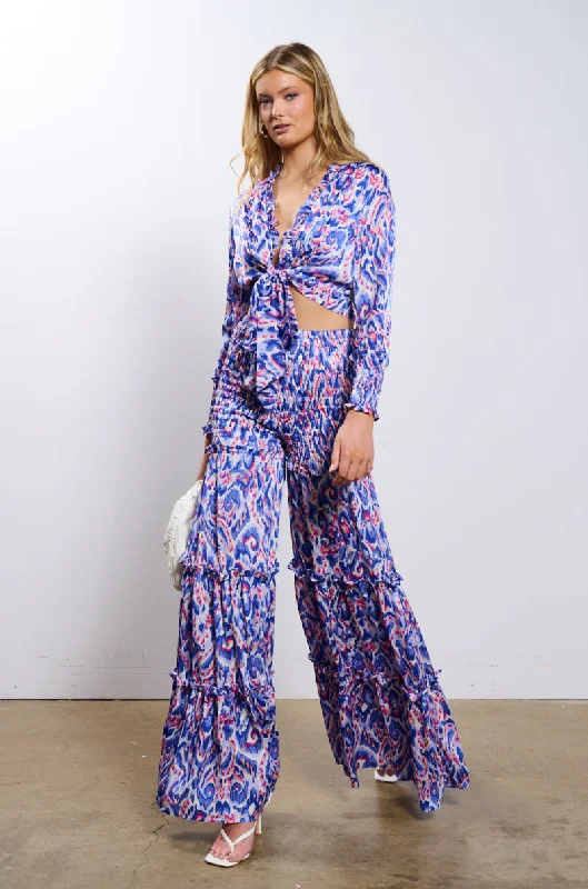 Paisley patterned pants for women in an elegant styleUP IN THE SKY SET