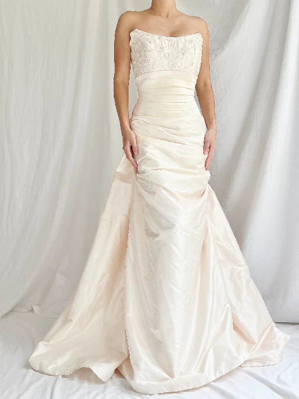 Wedding Dresses with Beaded Floral Wreath on the Bodice and High Low Hem and Belt for a Delicate and Dramatic LookVintage Silk Bustier Dress - S/4 Wedding Dresses with Beaded Floral Wreath on the Bodice and High Low Hem and Belt for a Delicate and Dramatic LookVintage Silk Bustier Dress - S/4
