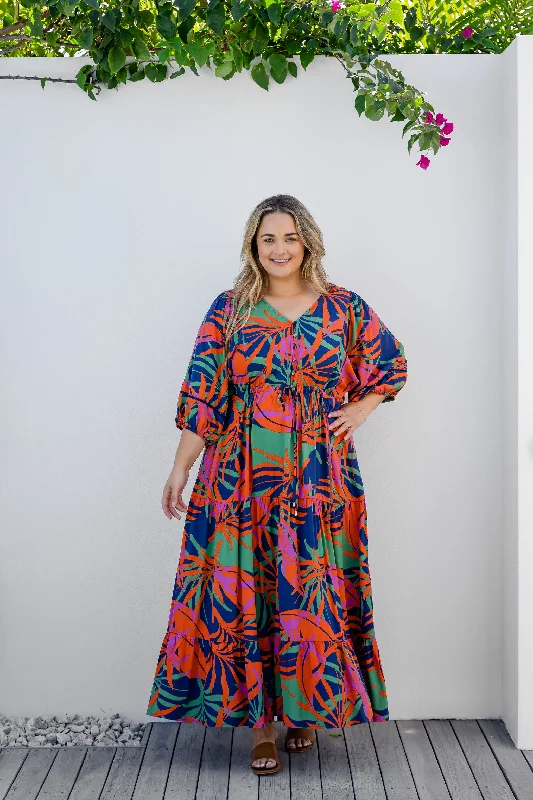 "Vintage - look women's dresses for a retro charm"Addison Dress in Midnight Palm