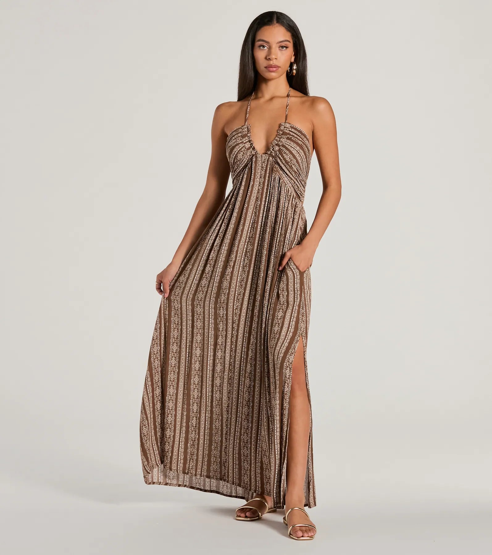 "A - line dresses for women to flatter the figure"Bohemian-Chic Geometric Striped Halter Maxi Dress "A - line dresses for women to flatter the figure"Bohemian-Chic Geometric Striped Halter Maxi Dress