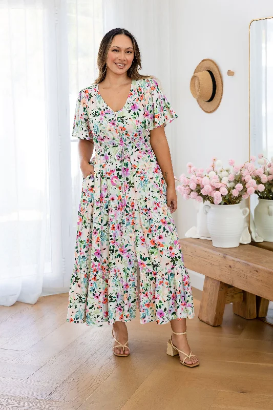"Trendy casual dresses for women to wear at the beach"Bonnie Linen Blend Maxi Dress in Rose Fleur