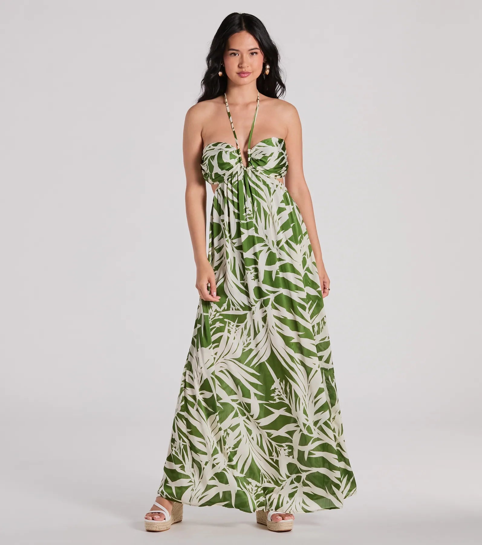 "Bohemian - style women's dresses for music festivals"Bright Beauty Halter Cutout Tropical Maxi Dress "Bohemian - style women's dresses for music festivals"Bright Beauty Halter Cutout Tropical Maxi Dress