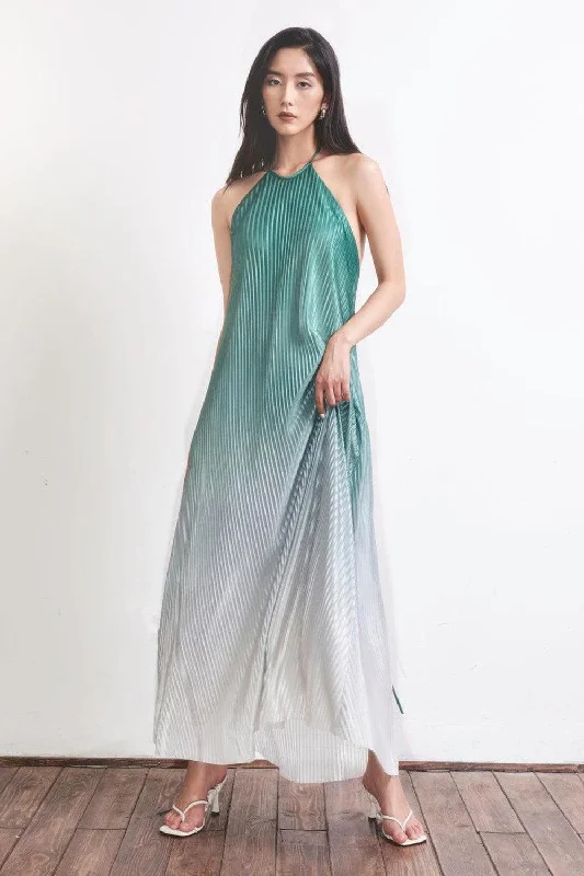 "Long sleeve dresses for women in cold weather"Brooklyn Pleated Halter Neck Silk Maxi Dress "Long sleeve dresses for women in cold weather"Brooklyn Pleated Halter Neck Silk Maxi Dress