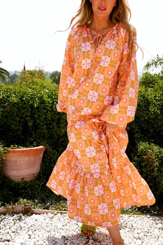 "Chiffon dresses for women with a flowy and light feel"Imogen Dress in Geo - FINAL SALE "Chiffon dresses for women with a flowy and light feel"Imogen Dress in Geo - FINAL SALE