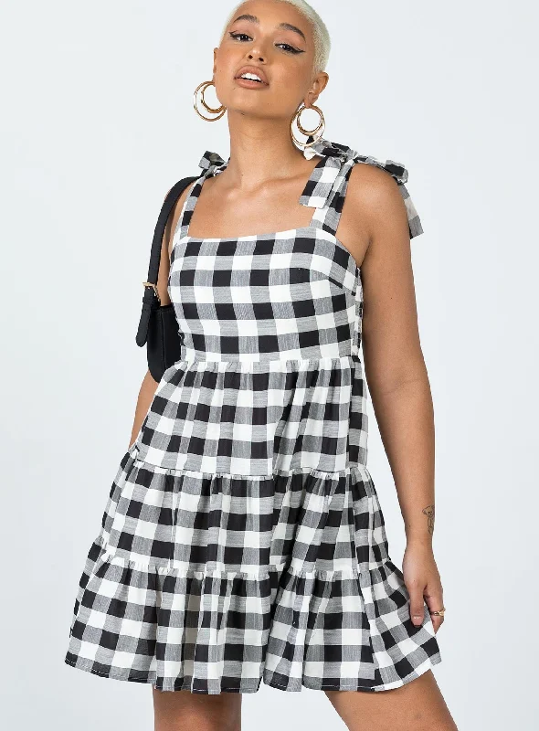 "Satin dresses for women for a luxurious appearance"Rae Mini Dress Black / White