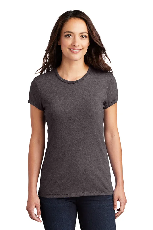 Scoop neck women's T - shirt for a casual lookDistrict Womens Fitted Perfect Tri Short Sleeve Crewneck T-Shirt - Heather Charcoal Grey