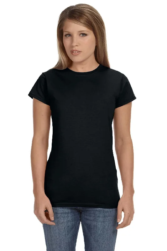 Fuzzy women's T - shirt for a cozy and warm feelGildan Womens Softstyle Short Sleeve Crewneck T-Shirt - Black