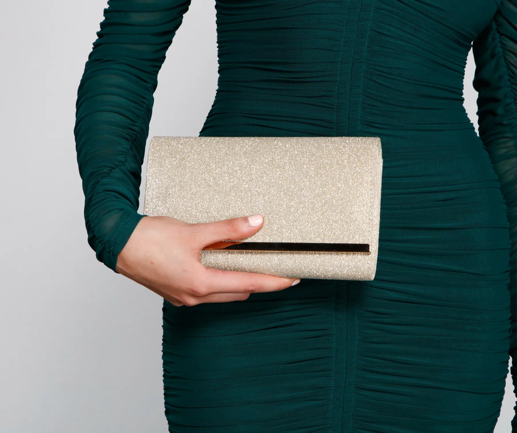 "Seasonal Sale: Save Big on Women's Dresses for Every Occasion"Glitzy Moment Glitter Mesh Clutch "Seasonal Sale: Save Big on Women's Dresses for Every Occasion"Glitzy Moment Glitter Mesh Clutch
