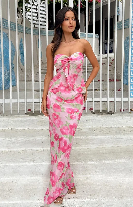 "Trendy casual dresses for women to wear at the beach"Jacqulin Pink Floral Print Maxi Skirt "Trendy casual dresses for women to wear at the beach"Jacqulin Pink Floral Print Maxi Skirt