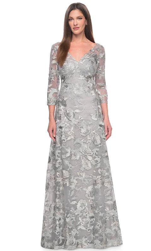 "Pleated dresses for women with a graceful movement"La Femme 30062 - Embroidered Quarter Sleeve Prom Gown