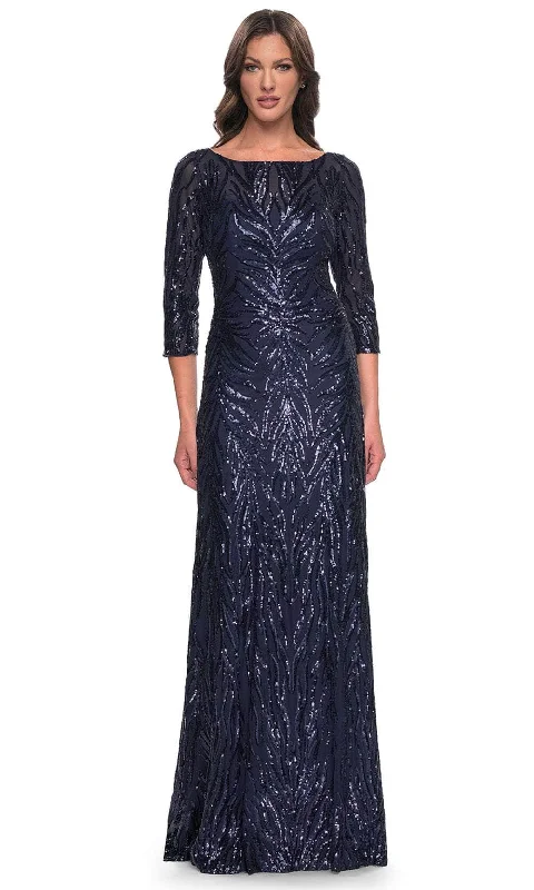 "Vintage - look women's dresses for a retro charm"La Femme 30807 - Fitted Bateau Formal Dress