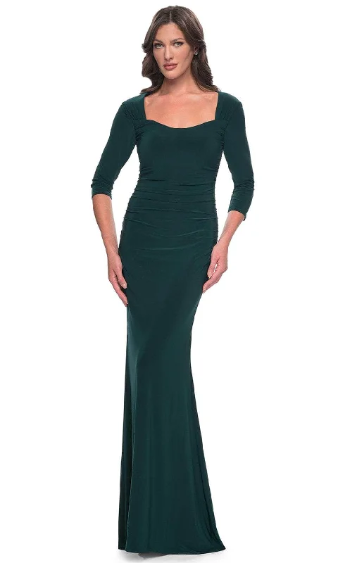 "Pleated dresses for women with a graceful movement"La Femme 30883 - Quarter Sleeve Jersey Evening Dress "Pleated dresses for women with a graceful movement"La Femme 30883 - Quarter Sleeve Jersey Evening Dress